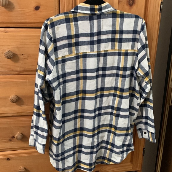 Flannel shirt - Picture 2 of 4